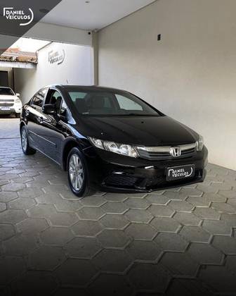 HONDA CIVIC 1.8 LXS 16V FLEX 4P AUTOMÁTICO HONDA CIVIC 1.8 LXS 16V FLEX 4P AUTOMÁTICO
